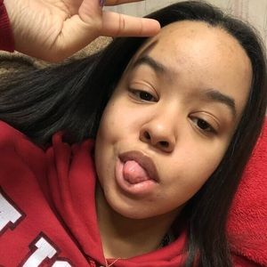 Meet your Posher, Kiana